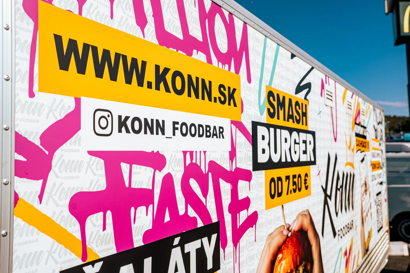 Colourful wrap of the KONN food bar