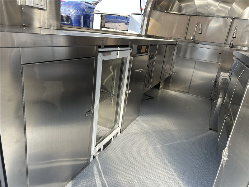 R-stream Compact 400 Grill/Bar 1