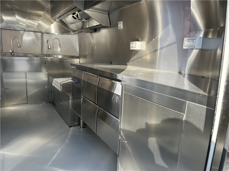 R-stream Compact 400 Grill/Bar 1