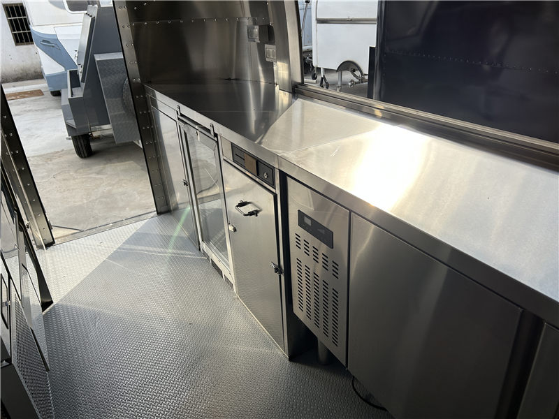 R-stream Compact 400 Grill/Bar 1